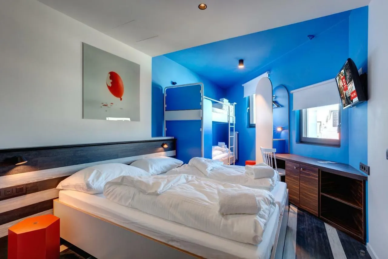 Meininger Hotel Bruxelles Gare Du Midi  Brussels