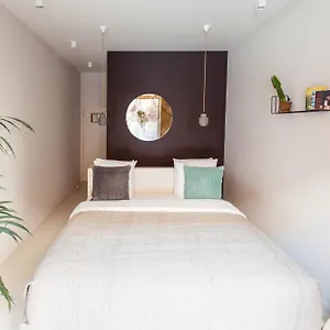 Hotel Latroupe Jardin Secret, Saint-Gilles